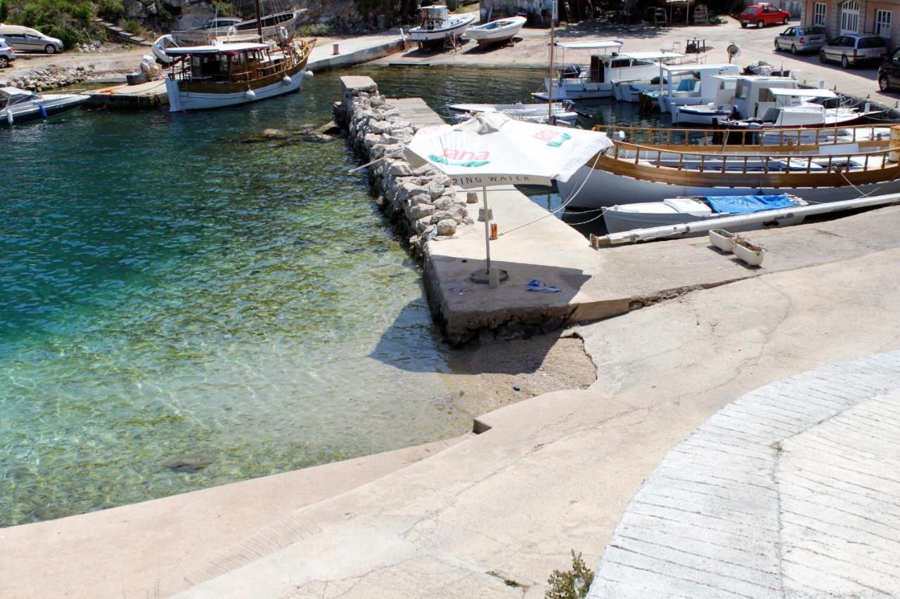 Apartments With A Parking Space Sali, Dugi Otok - 8084 外观 照片