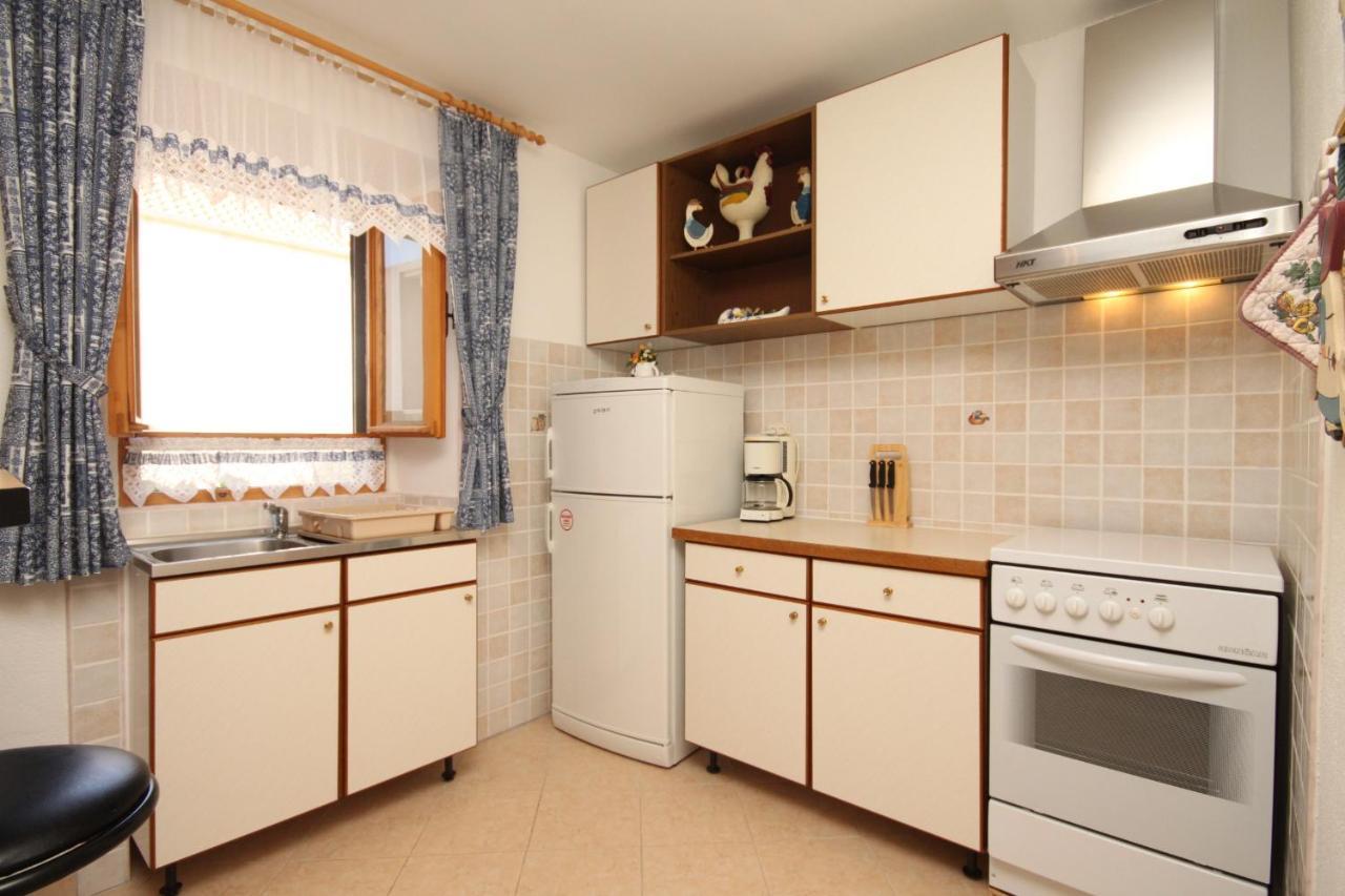 Apartments With A Parking Space Sali, Dugi Otok - 8084 外观 照片